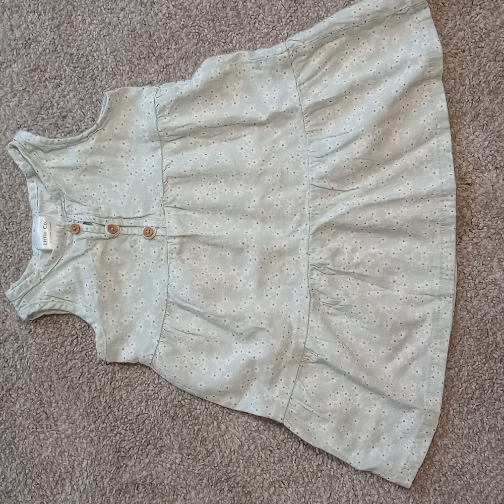 Baby girl dress size 18months delicate flower pattern Little Co by Lauren Conrad